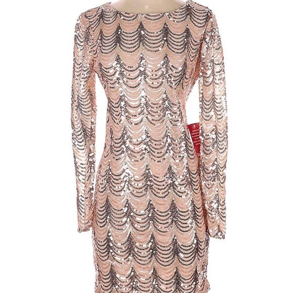 City Triangles Brand Size 5 NWT Rose Gold Sequin Short Party Dress NYE Holiday - Picture 1 of 4